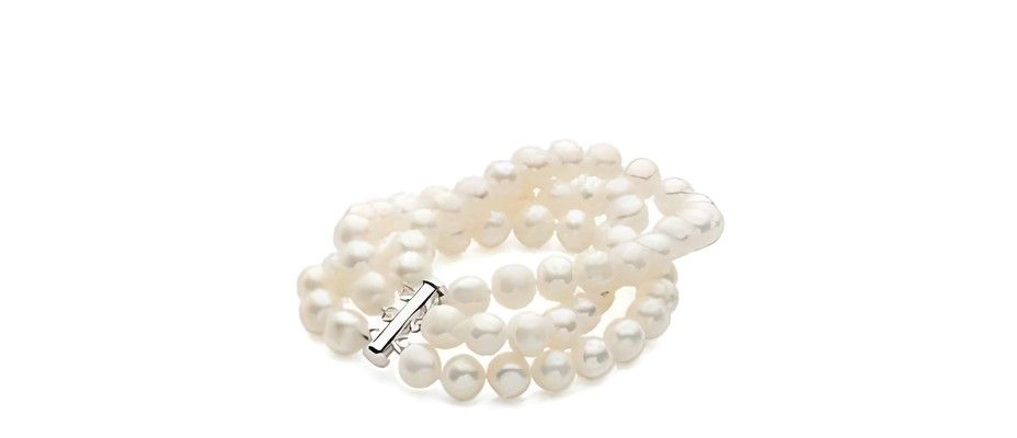 Pearl jewelry collection showcase